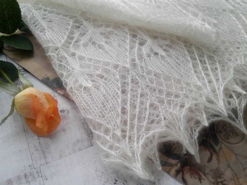 Knitted wedding shawl pattern