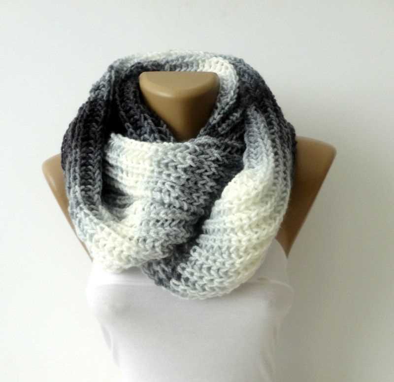 Knitted women's scarf pattern