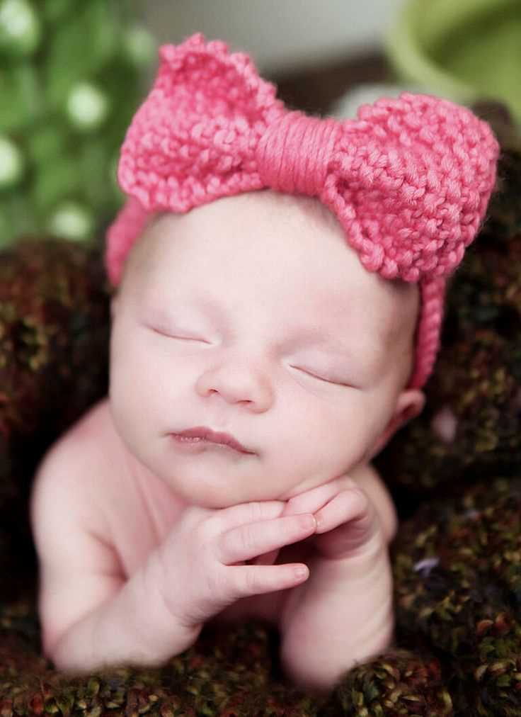 Knitted bow pattern