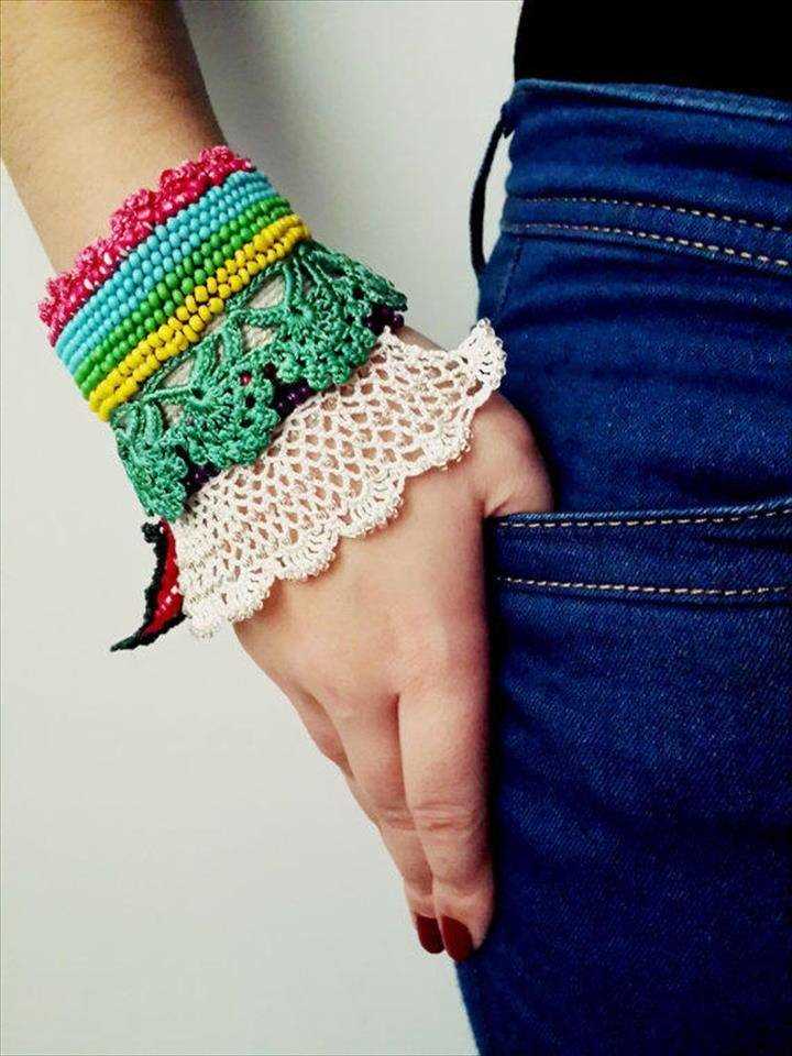 Knitted bracelet pattern