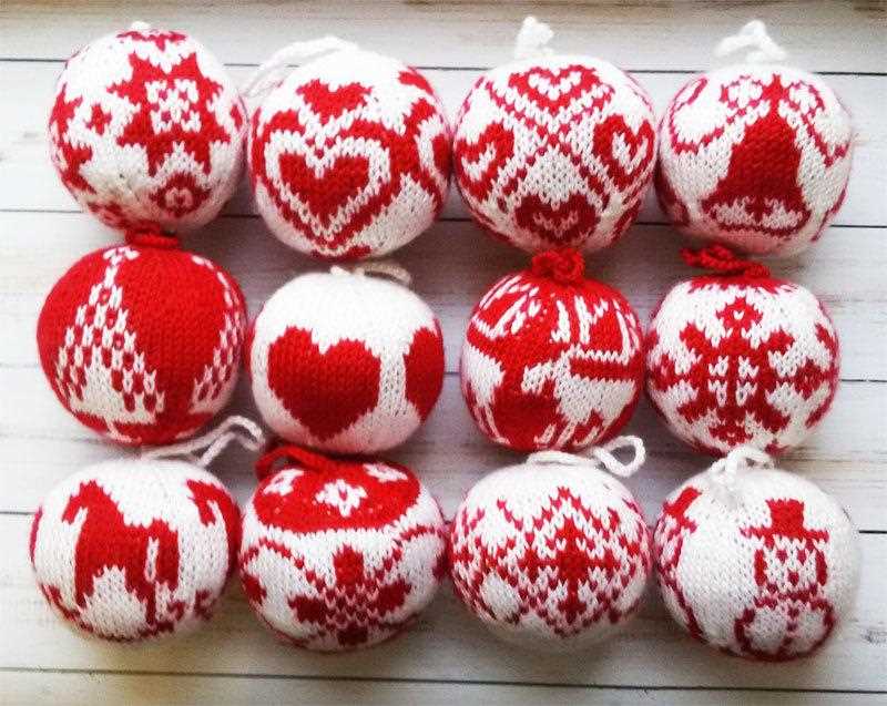 Knitted christmas ball ornaments patterns