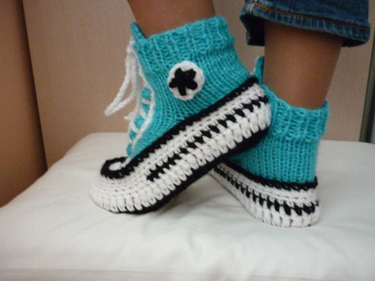 Knitted converse shoes pattern