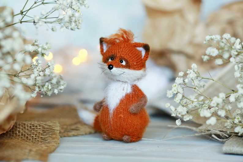 Knitted fox pattern