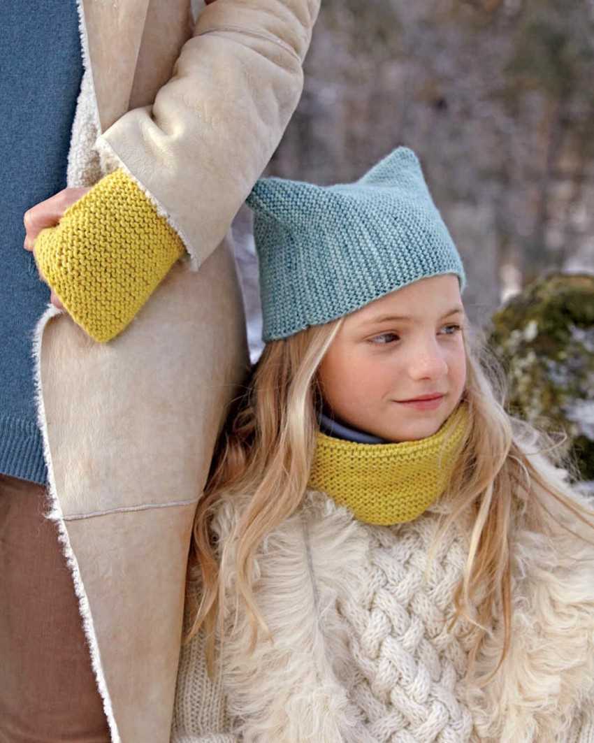 Knitted hat and scarf patterns