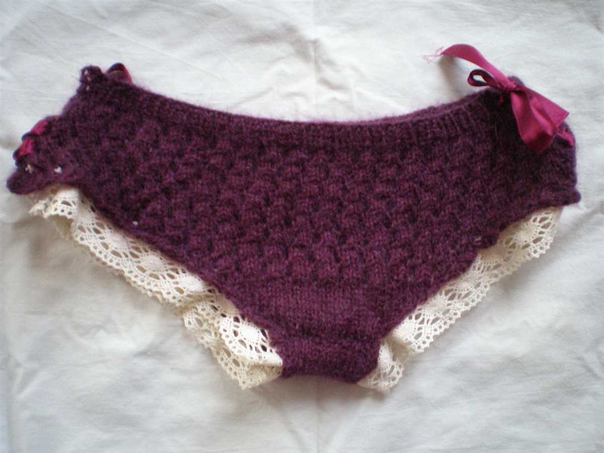 Knitted panties pattern