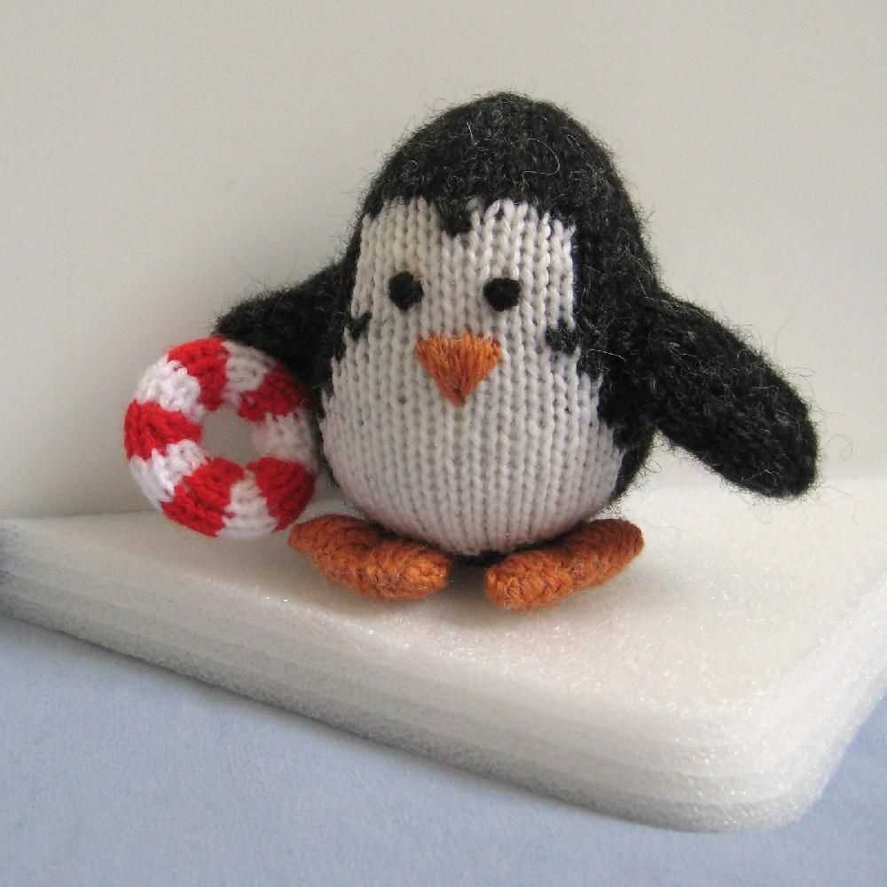 Knitted penguin pattern free