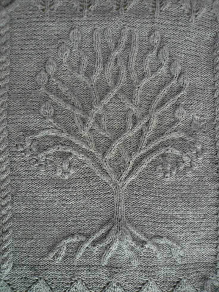 Knitted tree pattern free