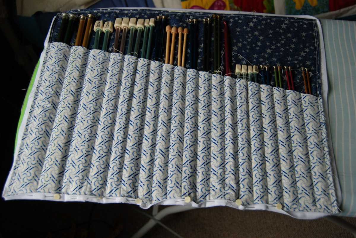 Knitting needle storage pattern