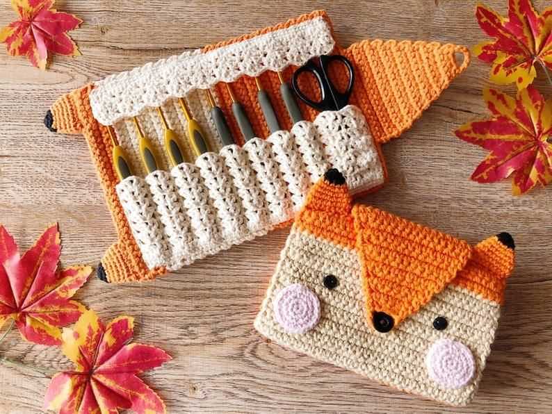 Knitting pattern holder