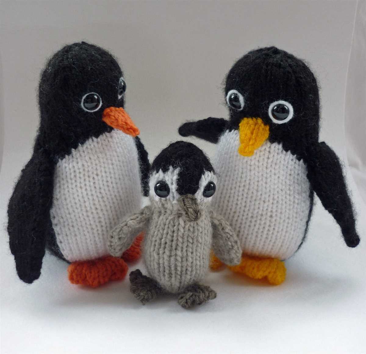 Knitting pattern penguin