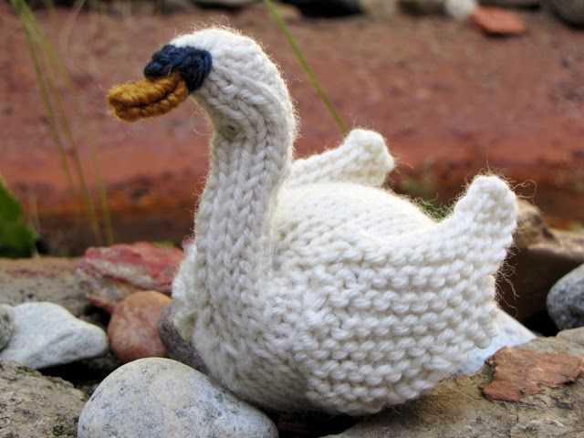 Knitting patterns for animals