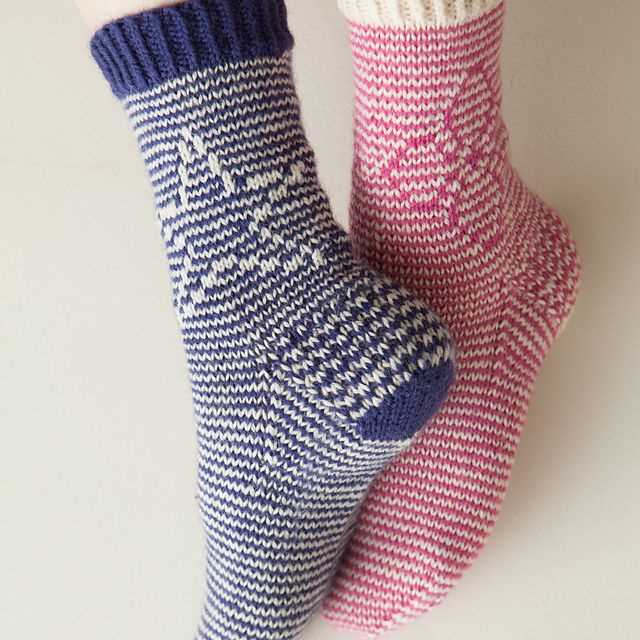 Knitting patterns for socks