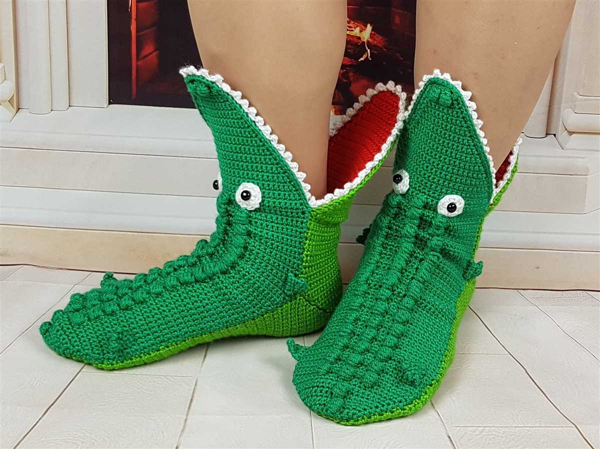 Knitting pattern crocodile socks