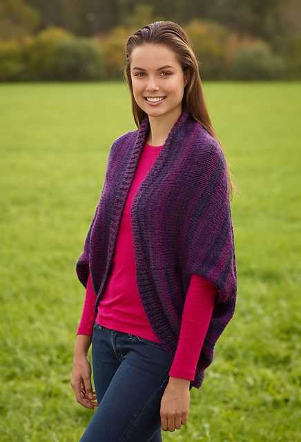 Knitting pattern for a shrug