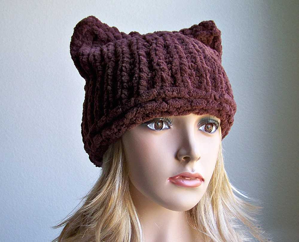 Knitting pattern for hat with ears