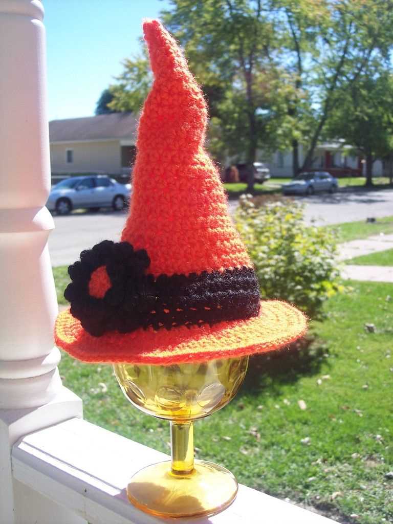 Knitting pattern witch hat