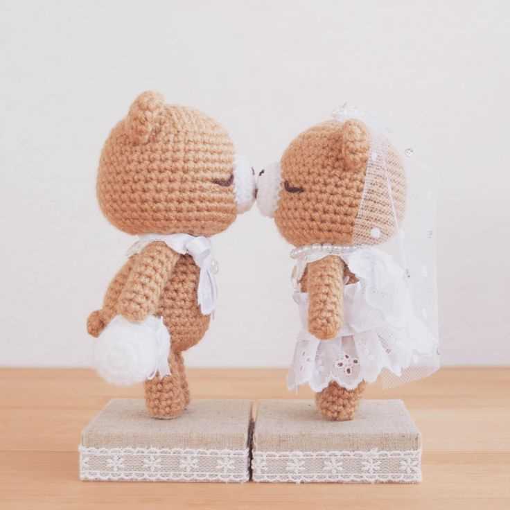 Knitting patterns for wedding gifts