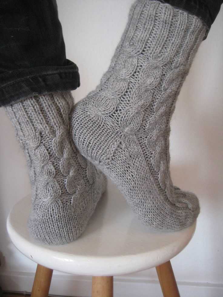 Thick sock knitting pattern