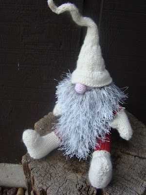 Free gnome knitting pattern