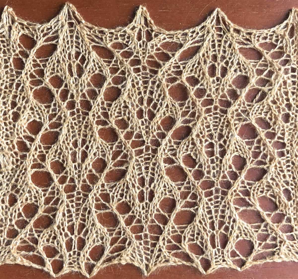 Lace knitting stitch patterns