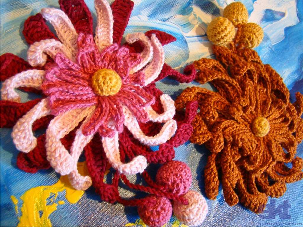 One piece knitted flower pattern