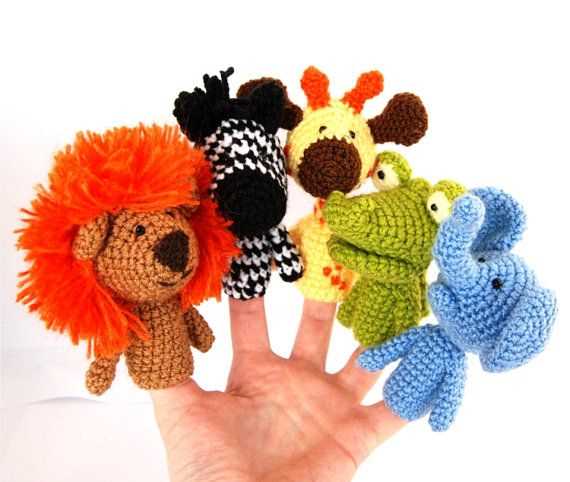 Lion hand puppet knitting pattern