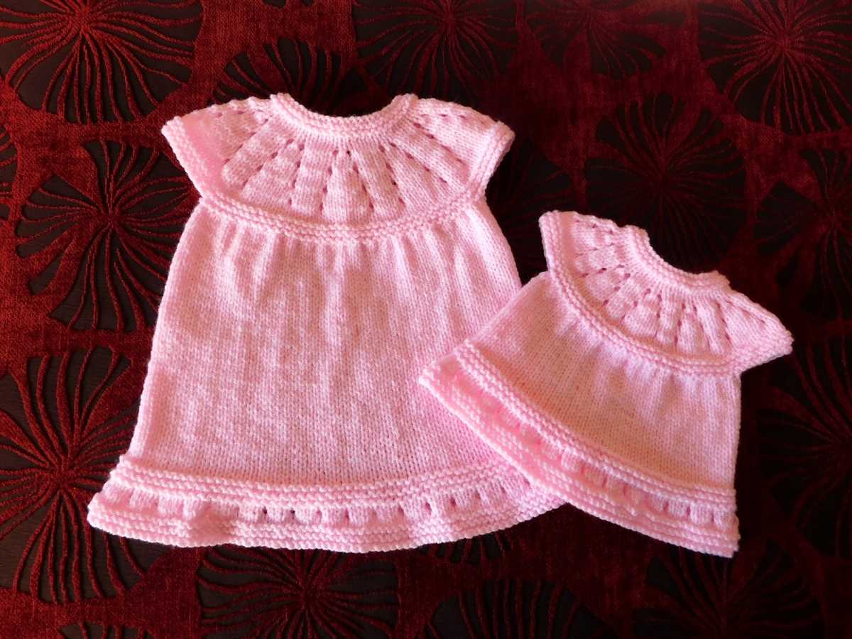 Little sisters dress knitting pattern