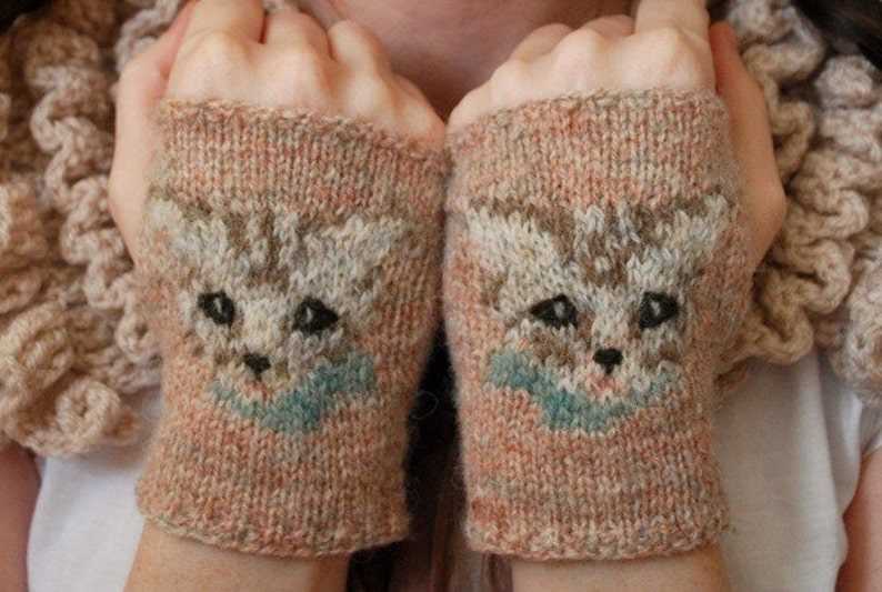 Cat mittens knitting pattern