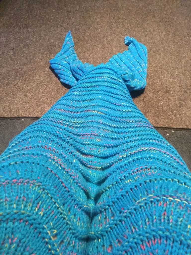 Mermaid blanket knitting pattern