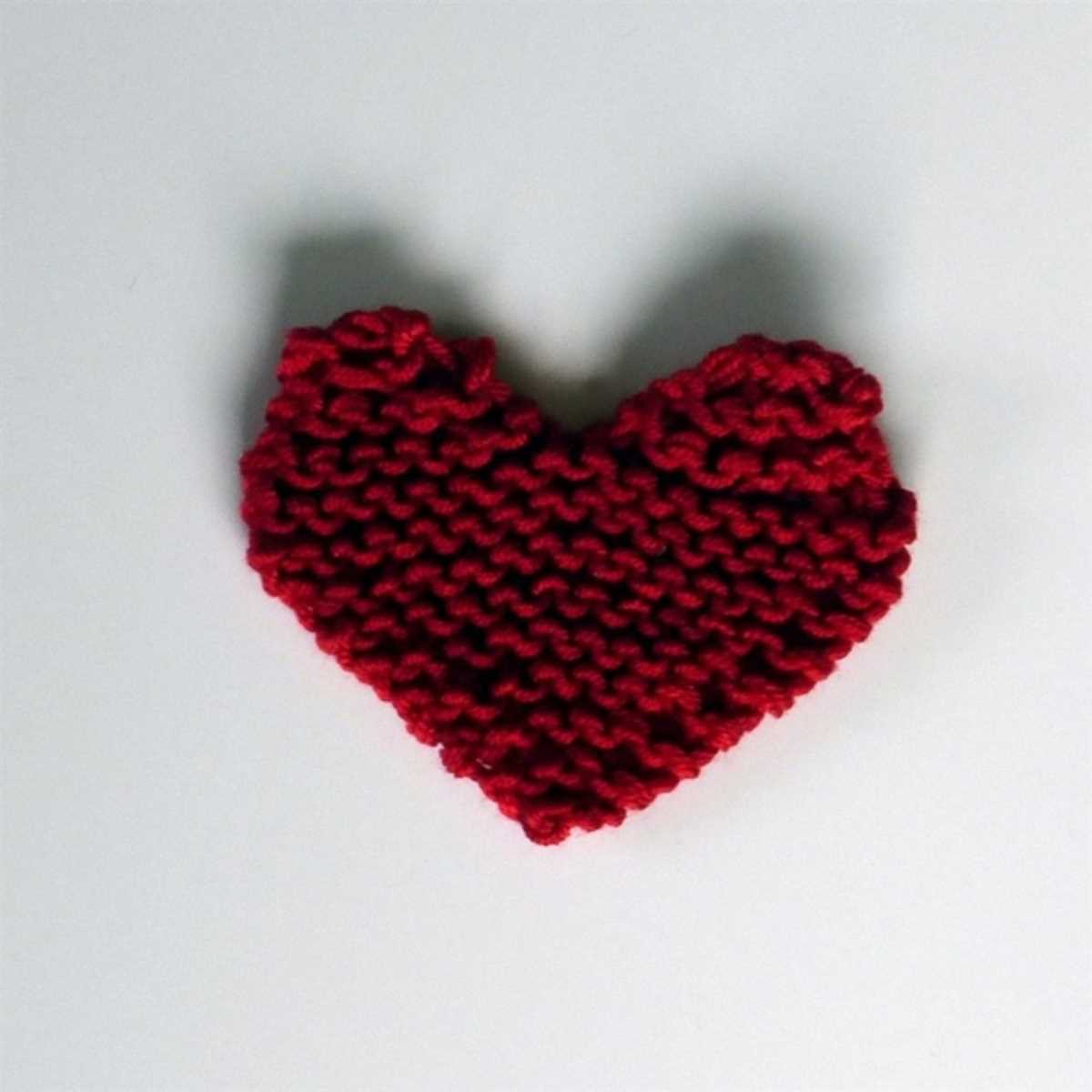 Knit pattern heart