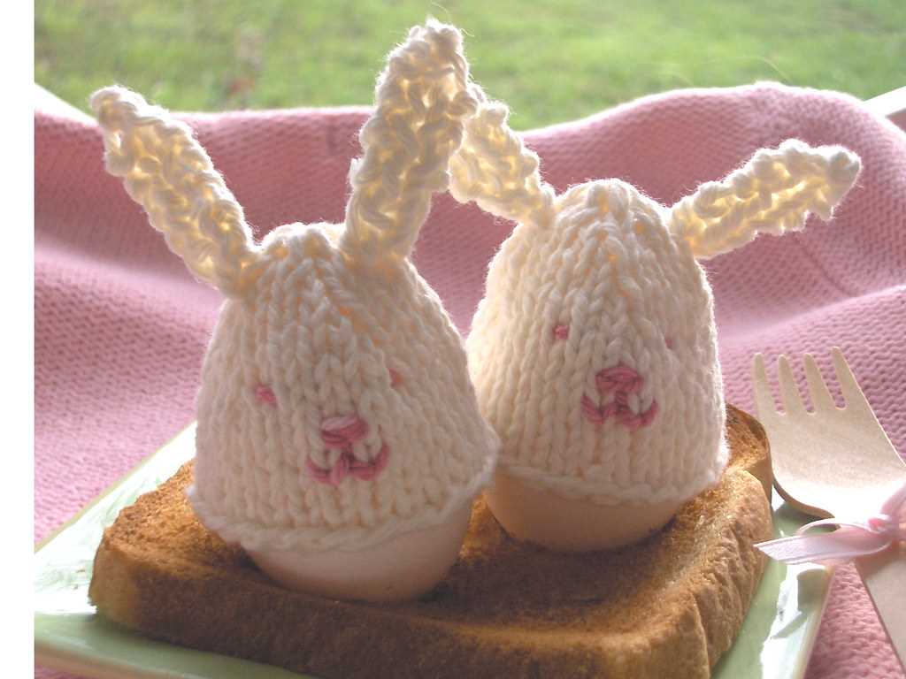 Free knitting pattern for egg cosy