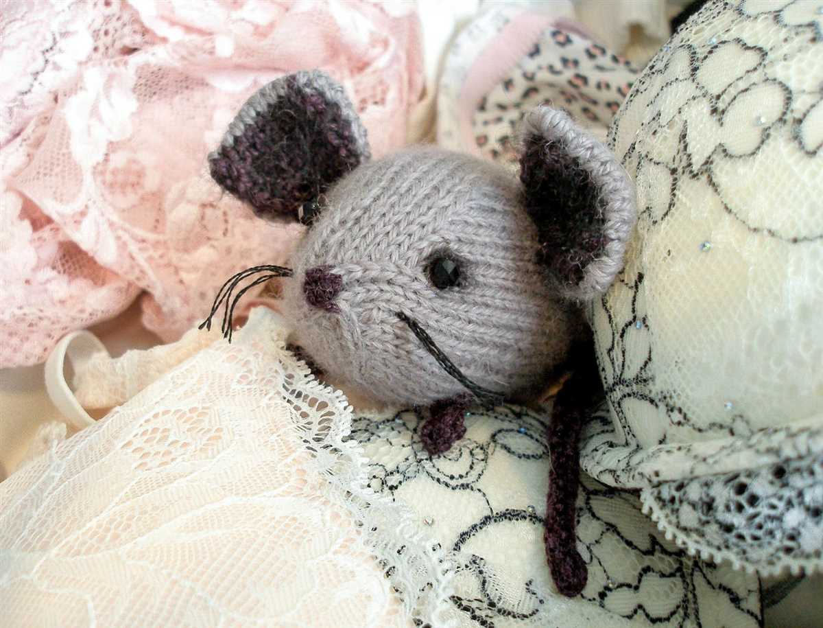 Mouse knit pattern