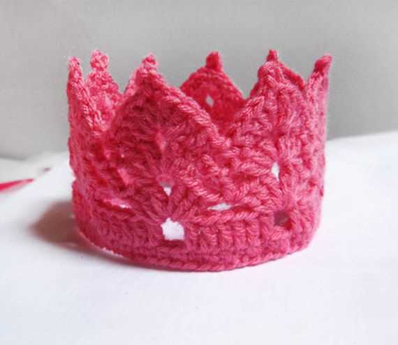 Knit tiara pattern