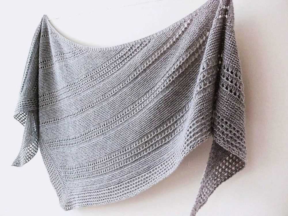 Small shawl knitting pattern