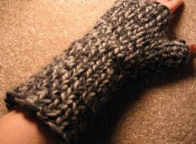 Chunky fingerless gloves knitting pattern free