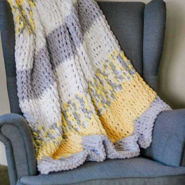 Arm knitting blanket pattern