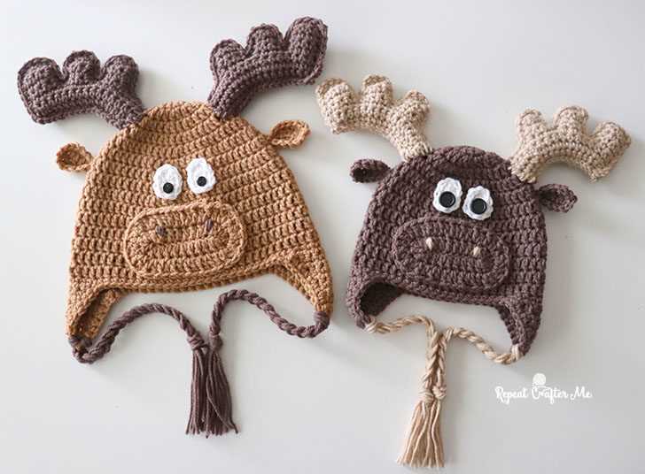 Knitted antlers pattern