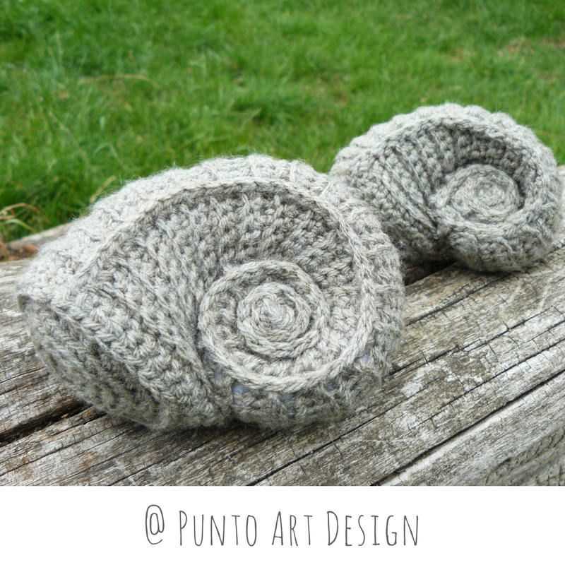 Knitted snail pattern