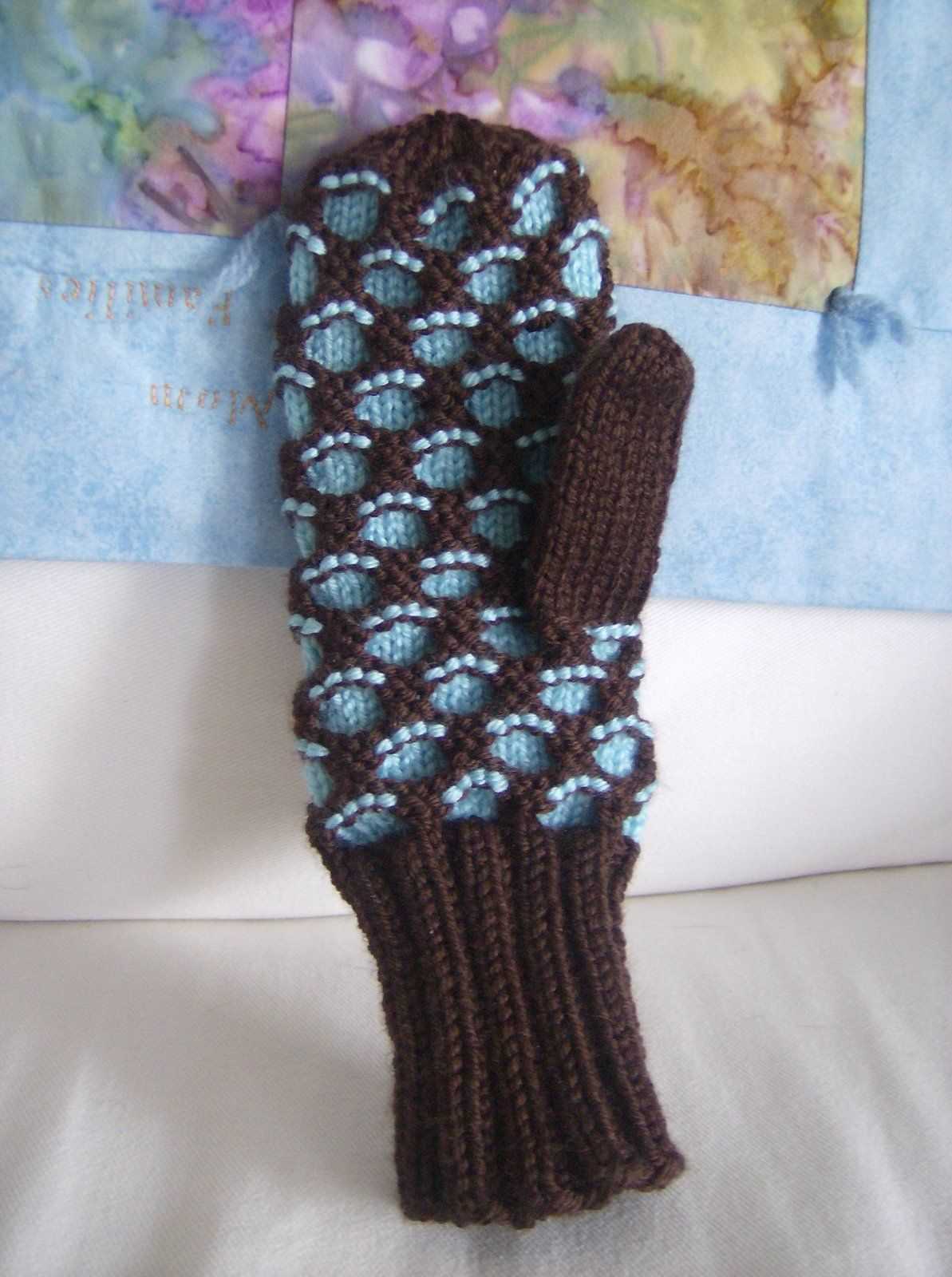 Worsted weight knit mitten pattern