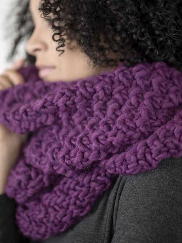 Cowl patterns knitted in the round