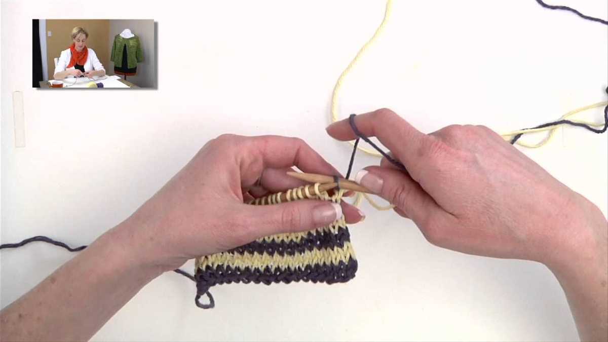 How to change colors in knitting pattern