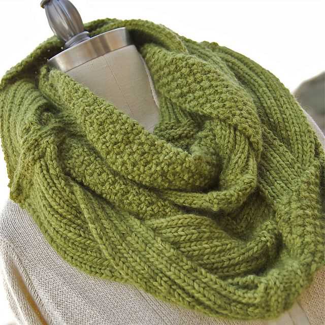 Infinity scarf knitting pattern seed stitch