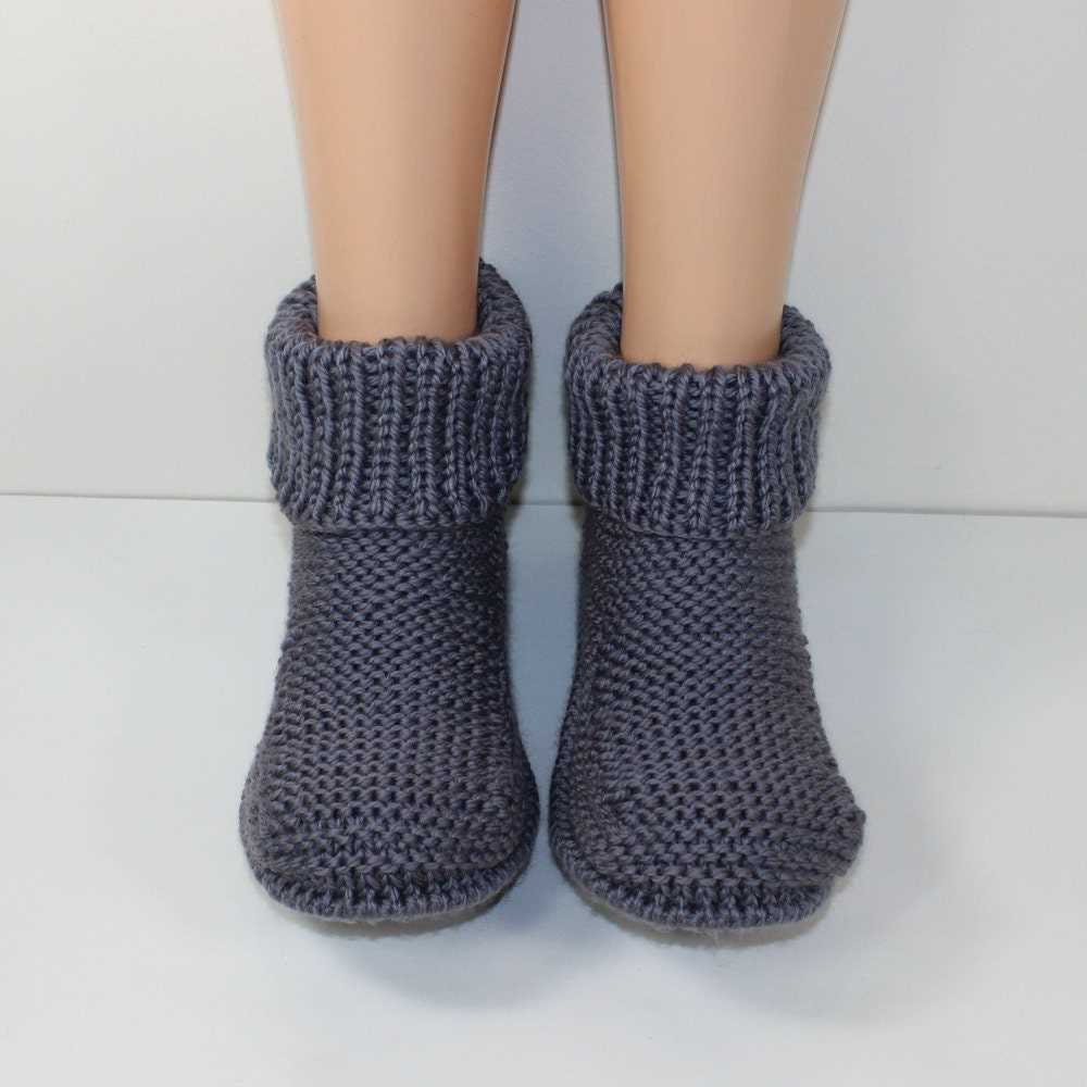 Knitted slipper socks pattern