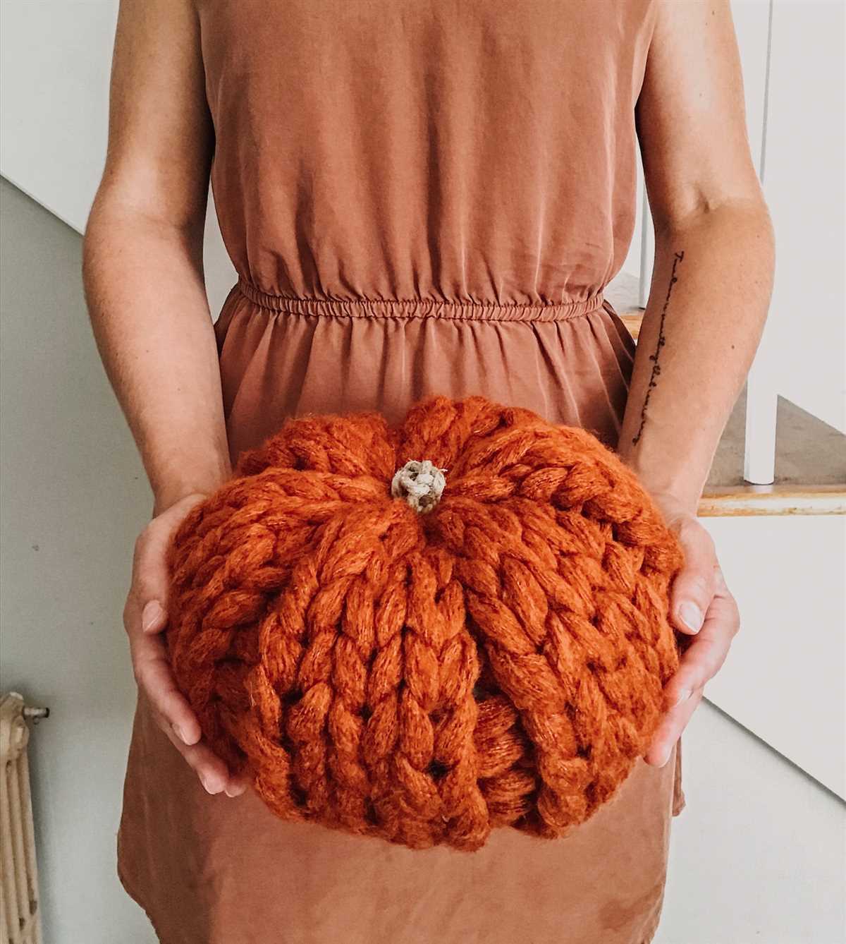 Knitted pumpkin pattern chunky yarn