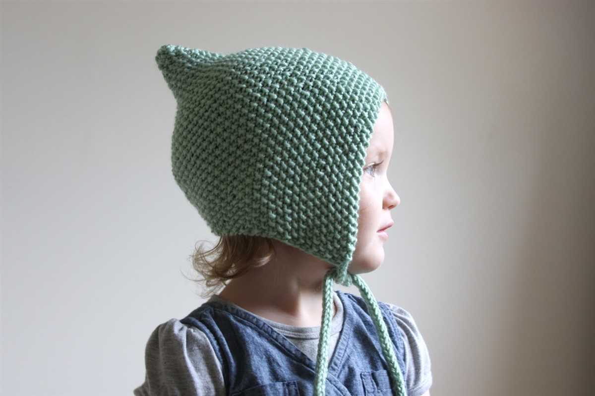 Free knitted pixie hat pattern for adults