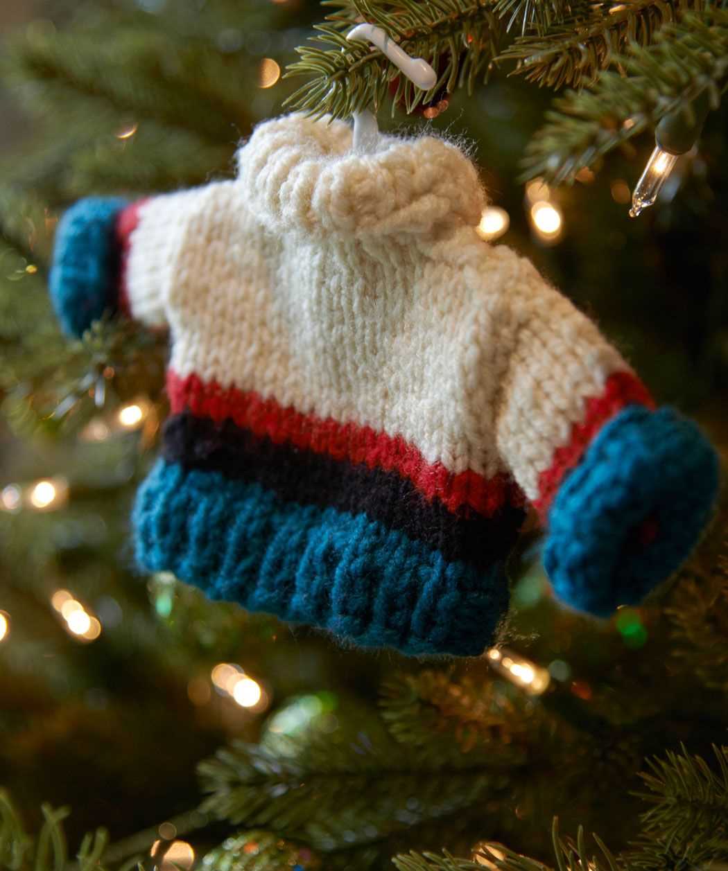 Free knitting patterns for christmas tree ornaments