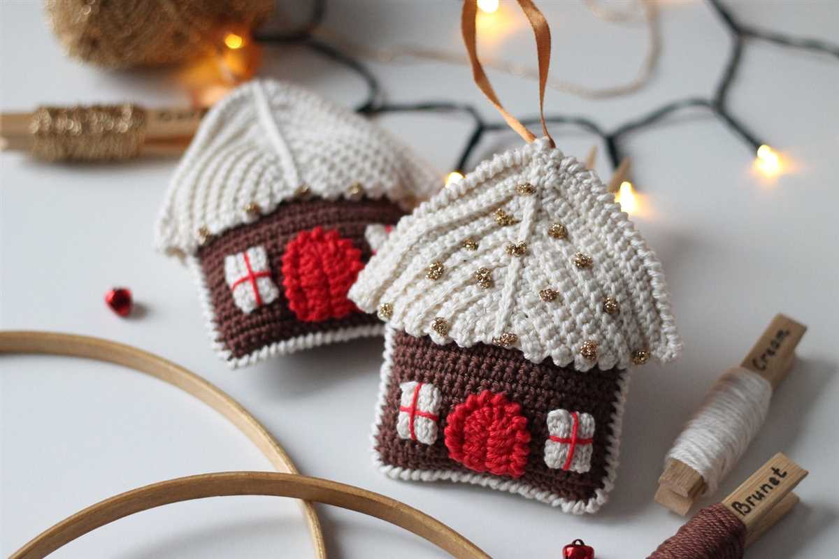 Knitted christmas tree ornaments pattern