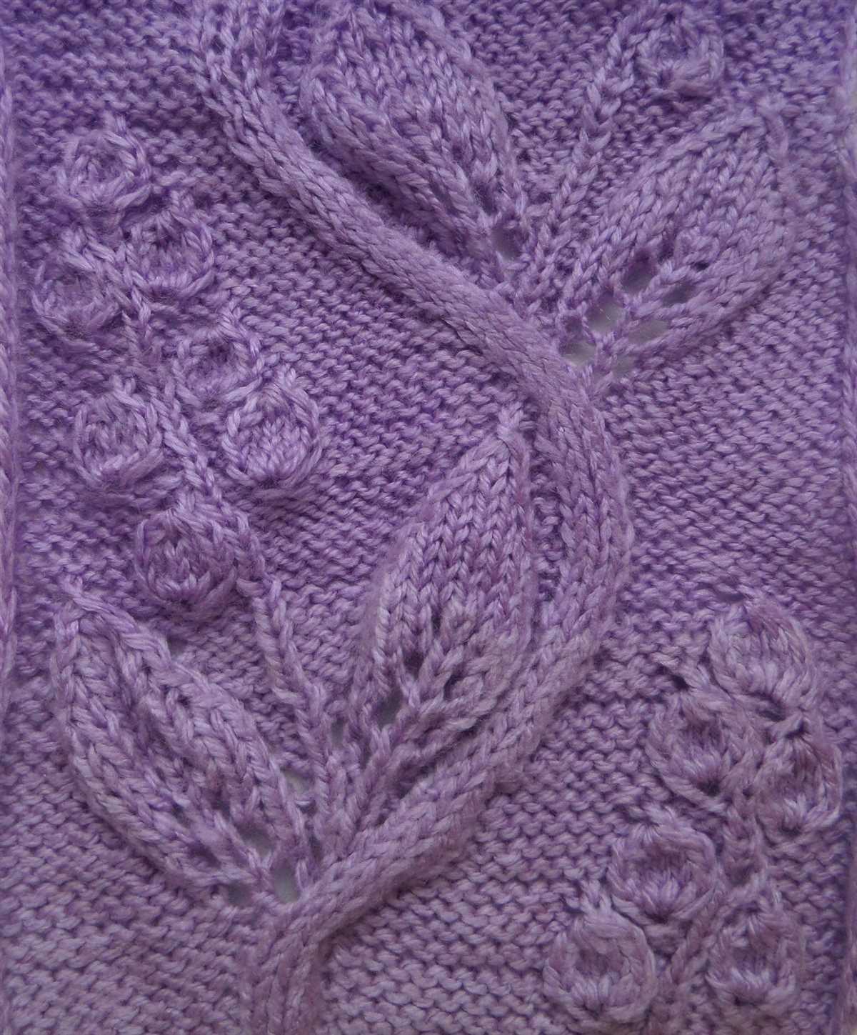 Knit leaf pattern