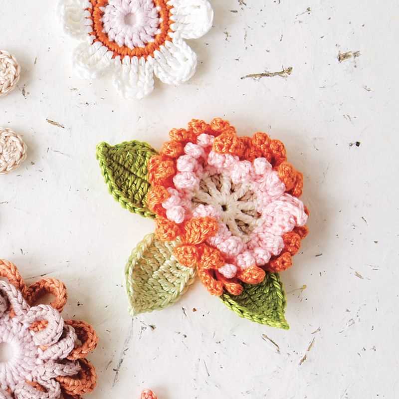 Knitted flower brooch pattern