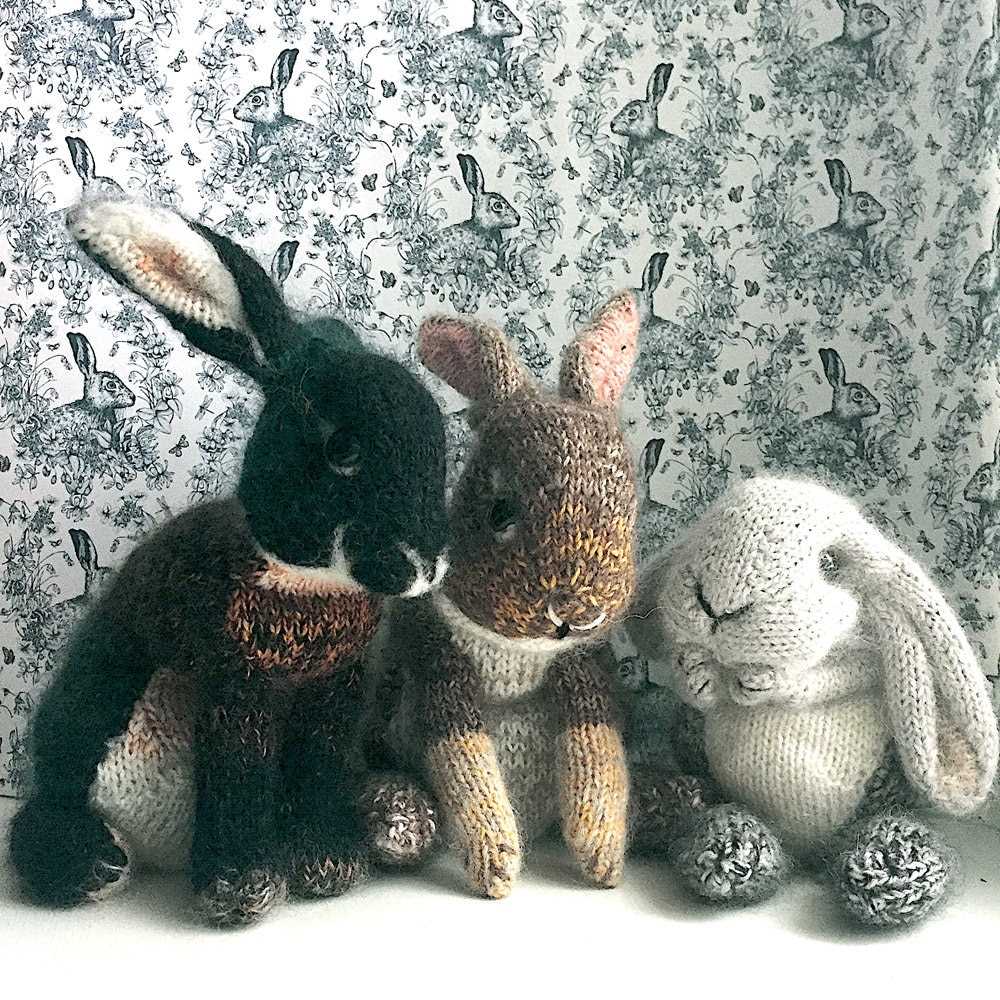 Easter bunny knitting pattern by claire garland